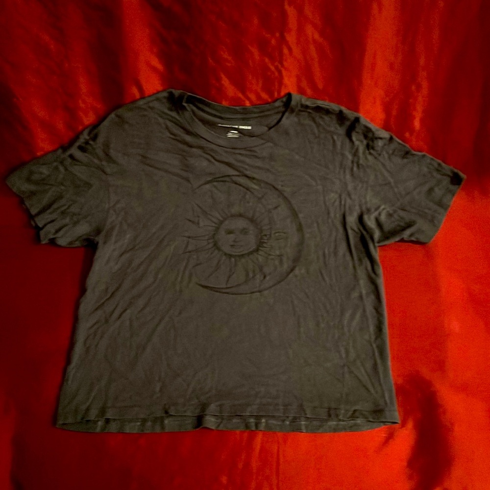 American Eagle Outfitters Black Sun Graphic Tee